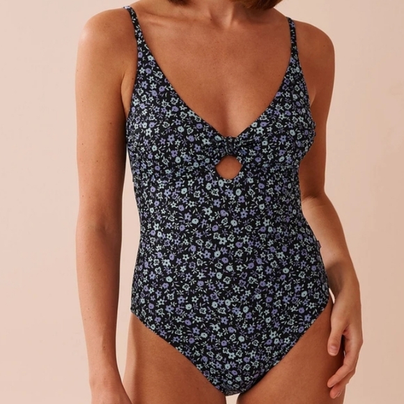 La Vie En Rose Other - NWT La Vie en Rose Periwinkle Flowers One-Piece Swimsuit – Size Small